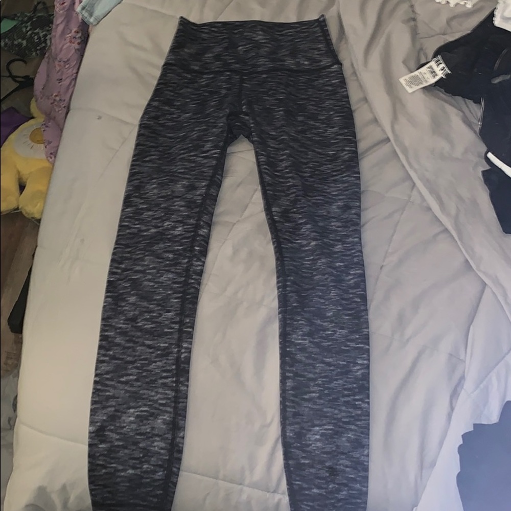 gray leggings